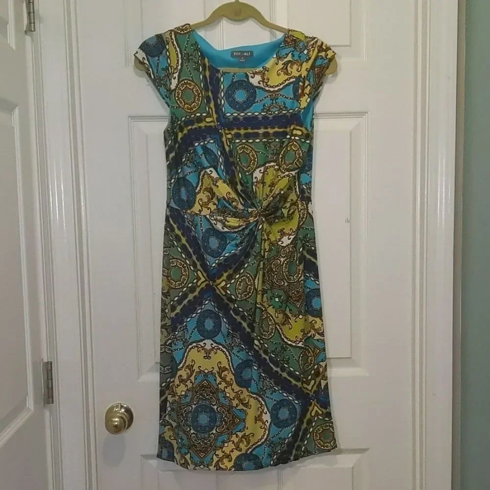 Roz & Ali printed gathered multicolor  dress Sz 6  NWOT